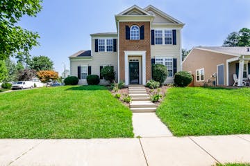 10438 Hugue Way Charlotte, NC 28214